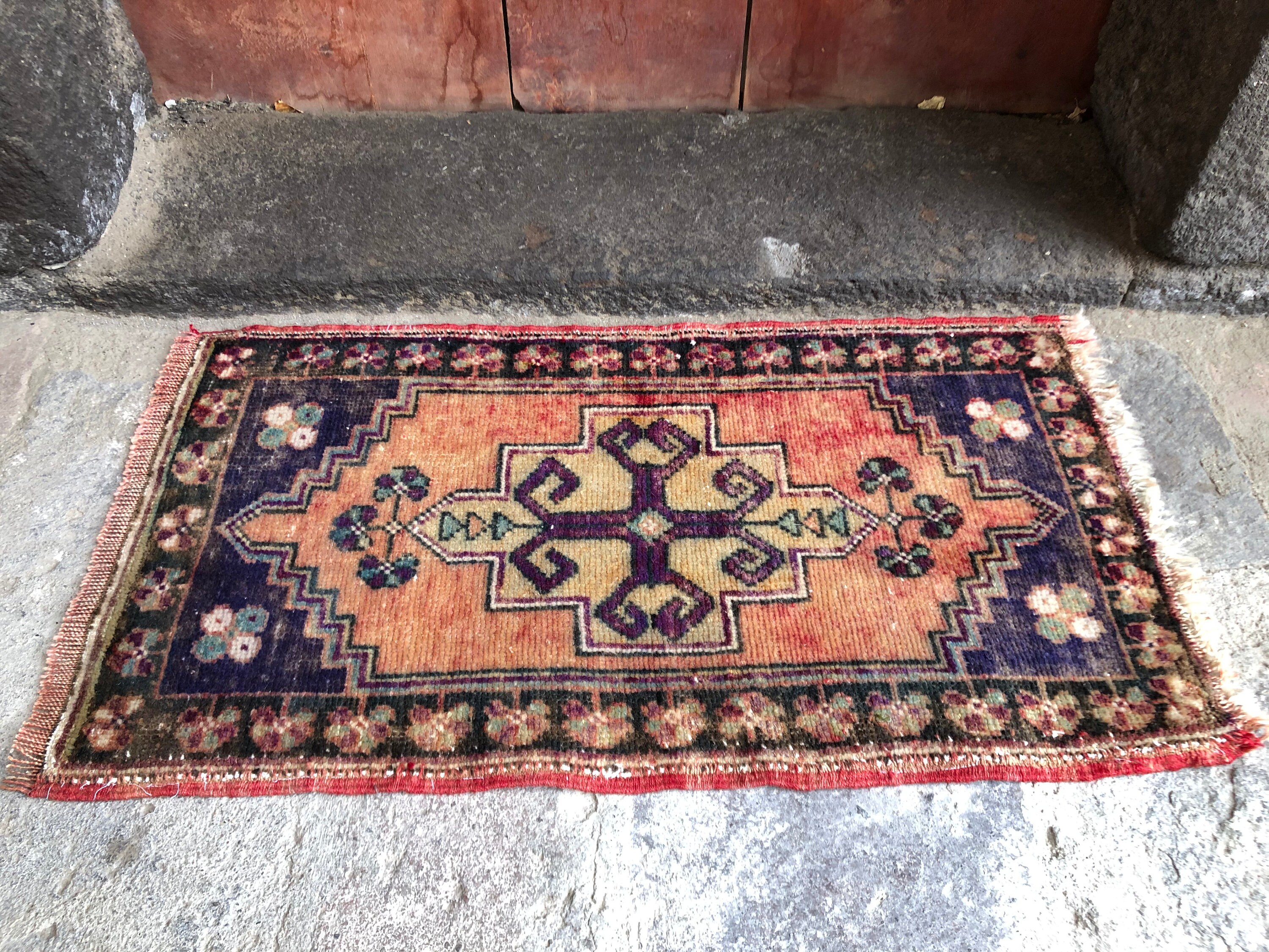 Handmade Doormat Kitchen Rug Faded Entry Small Rug Turkish Round Rug 2x2 Outdoor Rug Boho Rug Oushak Rug Bathroom Rug Moroccan Rug