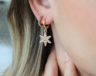 Couronne en forme de 925 Plaqué Argent CALIN Boucles d'oreilles Créoles Zircon Cubique Boucles d'oreilles Couronne en forme de 925 Plaqué Argent CALIN Boucles d'oreilles Créoles Zircon Cubique Boucles d'oreilles