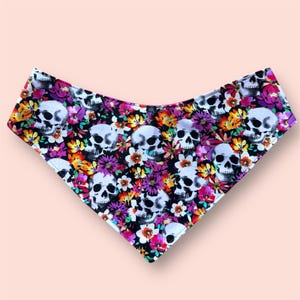 Halloween dog bandana - Skulls and flowers bandana.