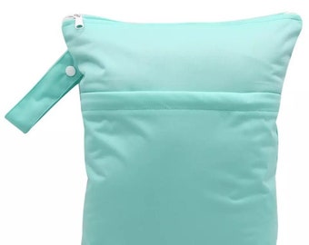 Wet Bag in Mint | Storage for wet cloth diapers, cloth pads, swimwear | Water resistant pouch