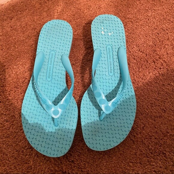 Vintage Sigerson Morrison Blue Jewel Kitten Heel Flip Flop Sandals