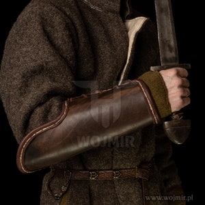 By The Sword - Basic Leather Arm Bracers