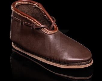 Lund shoes for Vikings / HAND SEWN / medieval shoes / thick genuine leather boots made to measure by Wojmir