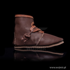 Jorvik type 3 shoes for Vikings / HAND SEWN / thick genuine leather boots made to measure by Wojmir