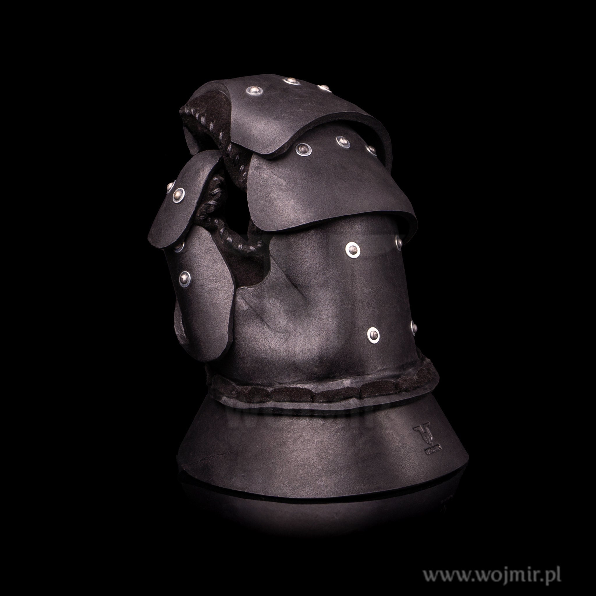 Leather gauntlets / gloves / by WOJMIR