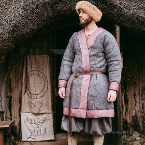 Haithabu klappenrock, 100% natural wool, early medieval caftan for reenactors, made by WOJMIR