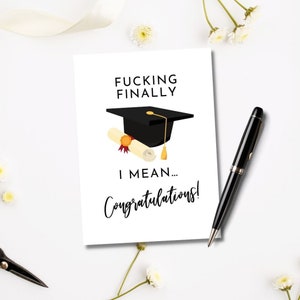 Imprimible follando finalmente tarjeta de graduación / Descarga instantánea / Tarjeta de graduación 2024 / Tarjeta de graduación divertida / Diploma de gorra / Tarjeta de felicitaciones