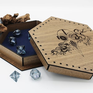 Percival de Rolo Dice Tray | Vox Machina | Critical Role | Dungeons and Dragons | D&D | Engraved Wood Dice Box | Handcrafted Geek Craft