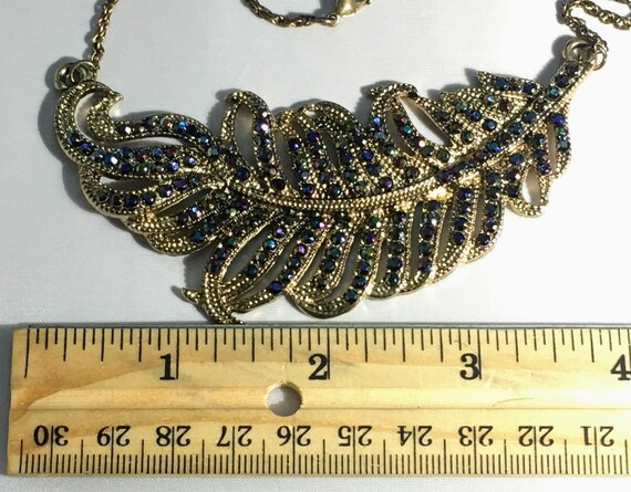 Vintage Feather Necklace 4" Large Leaf Feather Pe… - image 6