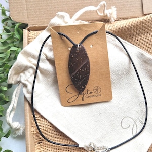 COCONUT Shell SURFBOARD Pendant Necklace, Natural Coconut Shell Necklace for Surfers, UPCYCLED Gift for any occasion. Eco Friendly Jewellery