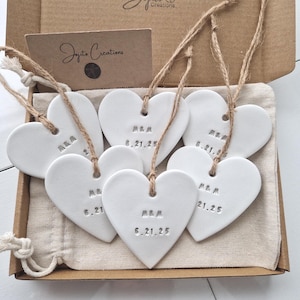 Jubiläum personalisierte Ton Herz Geschenk, Hochzeitsgeschenke, Partygeschenke, kundenspezifische Ton weißes HERZ hängende Dekoration, personalisiertes Herz