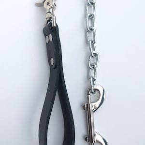 Handmade leather leash, queer owned in Canada