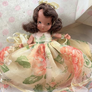 Bridesmaid #87 Nancy Ann Storybook Doll, 1940s Family Collection