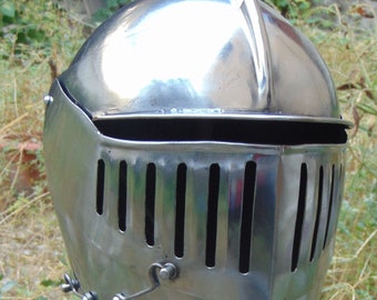 Medieval Closed European Knight Armour helmet - Knight Armour Helmet - Medieval Battle Armour Helmet - Vintage Armour helmet