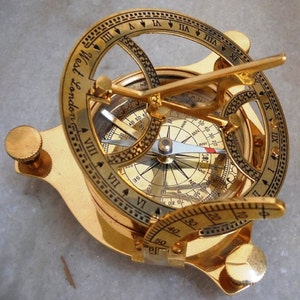 Goudmessing zonnewijzerkompas: nautisch decor en cadeau - 4&quot;