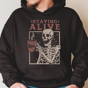 Staying Alive Coffee Sweatshirt, Funny Skeleton Sweatshirt, Halloween Retro Sweater for Women, Coffee Lover Hoodie 画像 3