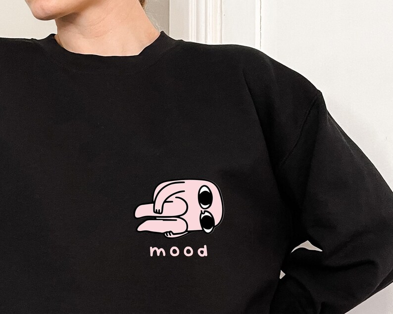 Sudadera estética de chica triste, sudadera con capucha de dibujos animados, regalo de salud mental, suéter universitario extragrande, sudadera divertida de humor, camiseta de dibujos animados tristes imagen 1