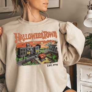 Halloweentown Est 1998 Sweatshirt Halloween Town Crewneck Retro Halloween Sweater Halloweentown University Hoodie Halloween Fall Sweatshirt