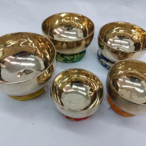 Shiny Singing Bowl Set Used For Meditation, Healing, Yoga, Balancing Chakra And Relieve From Stress