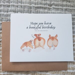 Un anniversaire plein de mégots de corgi !