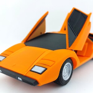 Lamborghini Countach LP400 3D Printed Model 1/24 – Iconic 70s Supercar Replica for Car Lovers, Collectors, Shelf Display & Gifts