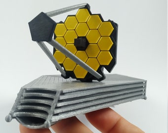 Model Teleskopu Kosmicznego Jamesa Webba wydrukowany w technologii 3D:  ekologiczny plastik PLA