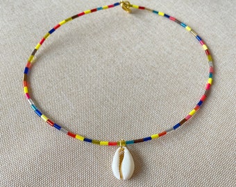 Choker necklace, white and gold seed beads, shell pendant