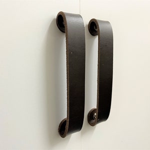 Leather Handle // Leather Drawer Pull // Leather Pull // Leather Dresser Pull // Leather Door Handle // Drawer Pulls // Cabinet Pulls