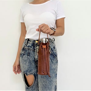 Leather Water Bottle Holder with Detachable Crossbody Strap // Carry Handle // Leather bottle cage // Carry Handle Bottle Holder image 2