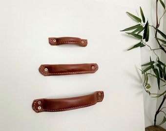 Leather Door Handle // Drawer Pulls // Leather Handle // Leather Drawer Pull // Leather Pull // Leather Dresser Pull // Cabinet Pulls