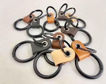Vegetable-Tanned Leather Keychain with Carabiner Clip