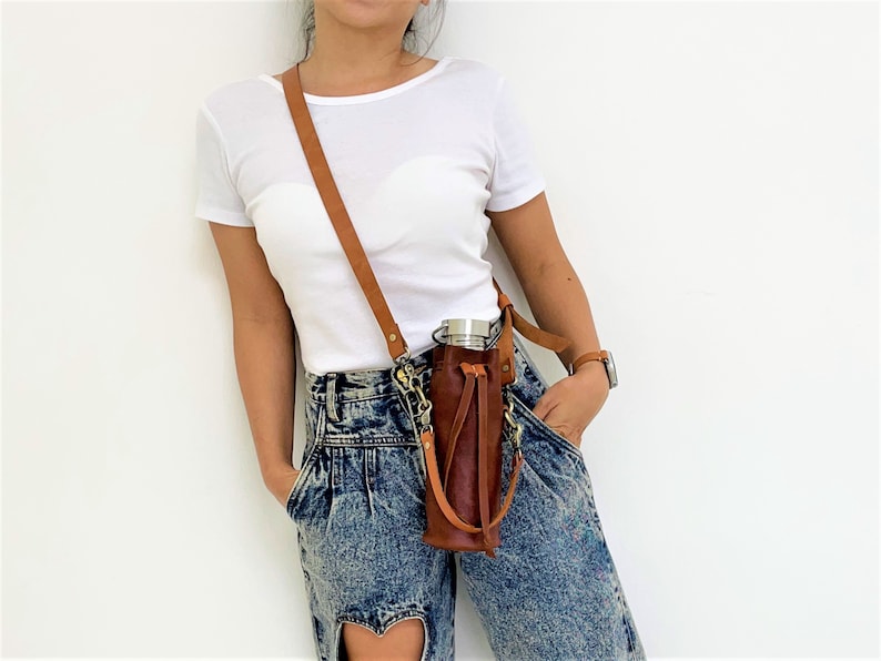 Leather Water Bottle Holder with Detachable Crossbody Strap // Carry Handle // Leather bottle cage // Carry Handle Bottle Holder image 4