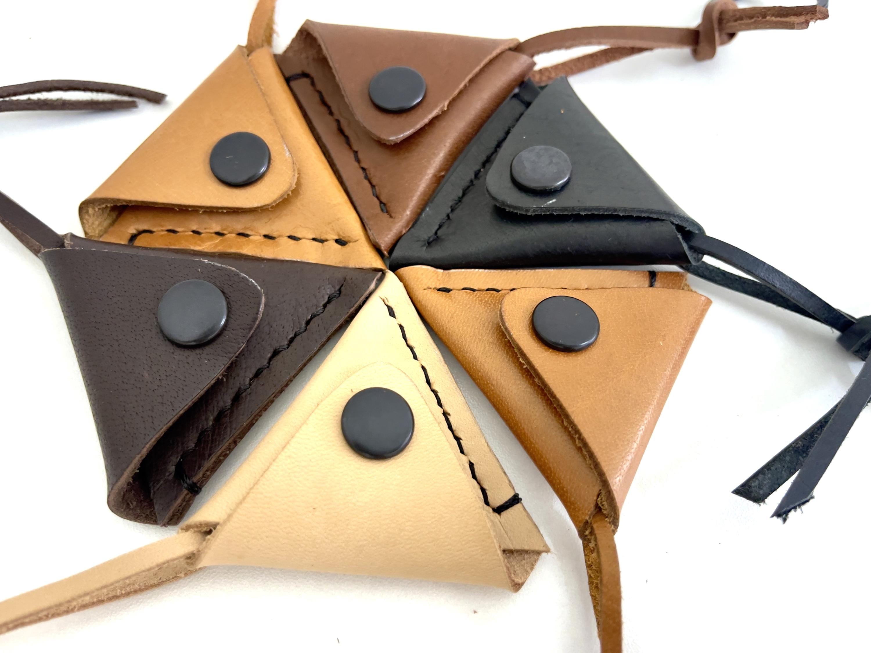 Handmade Leather Guitar Pick Holder Keychain - Gift for Guitarist