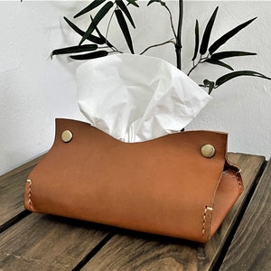 Leather Tissue Holder Home Deco Dinning Table Tissue Box Tissue Container Monochrome Tissue Box Creative Organizer House Warming Gift Idea