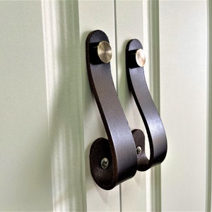 Leather Handle // Leather Drawer Pull // Leather Pull // Leather Dresser Pull // Leather Door Handle // Drawer Pulls // Cabinet Pulls