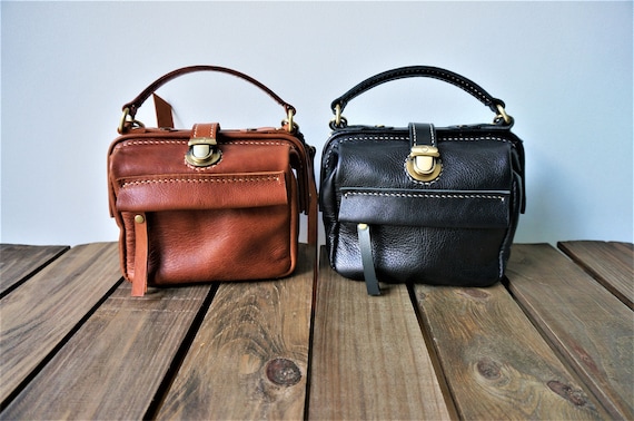 Leather Doctor Bag, Convertible Backpack, Top Handle Vintage  display picture 1