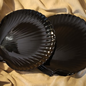 Arcoroc black shell plates ( set of 6 )