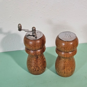 Natural Wood Pepper Grinder & Sale Shaker Set