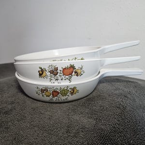 P-83-B Corning Ware Spice of Life Small Pan, Le Persil 6.5&quot; Pan