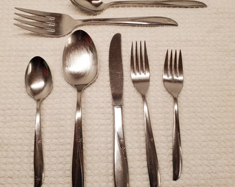 Twin Star Pattern Oneida Community Flatware, Variety to Choose From