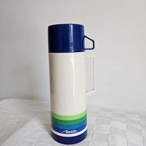 Aladdin Blue and Green Insulated 2 Quart Thermos