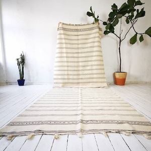 Vintage berber blanket, Beni ourain old antique Moroccan carpet wool blanket, natural wool, brown pastel colors