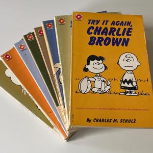 Vintage Snoopy Peanuts Comic Book: 1970s Coronet Edition