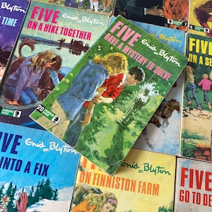 Enid Blyton Famous Five Book Set: 1970s Knight Paperbacks, Rare Covers