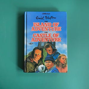 Enid Blyton Adventure Book: The Island & The Castle (1983 Hardback Edition)