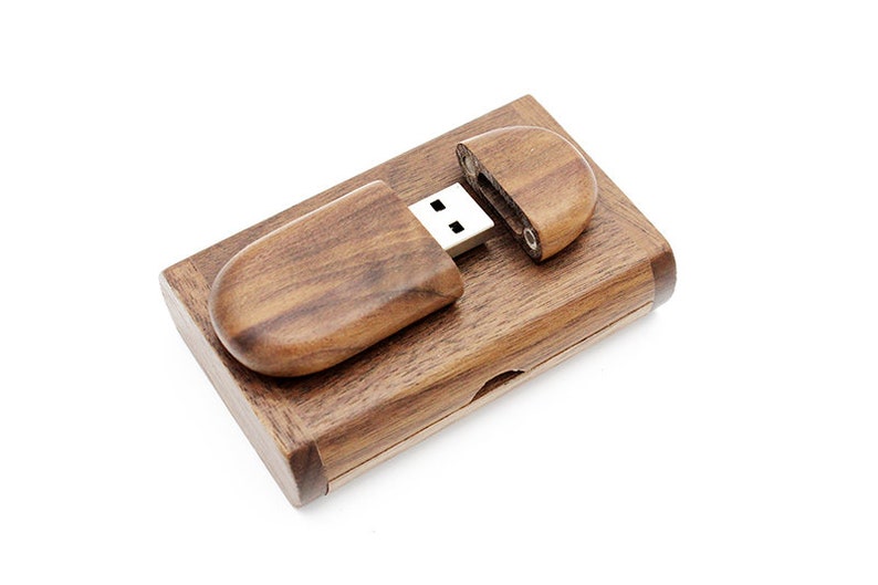 USB-Stick mit Gravur 32 / 64 GB Geschenkbox Holz Eheringe Hochzeit Wunschtext Liebe personalisiert Nussbaum