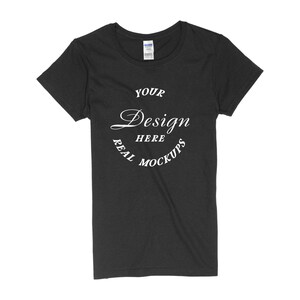 Gildan 5000L Mockup Witte Achtergrond | Dames T-shirt Mock Up | Beste mockup | Gildan G500L Flat Lay Mockup