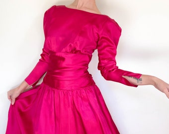 80s Vintage Magenta Satin Gown / JC Penny / Long Puff Mutton Sleeves / Shelf Bust / Rouched Drop Waist / A-line Skirt / Size 9/10