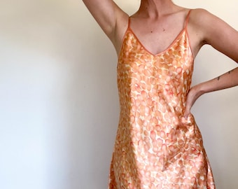 90s vintage watercolor dots night gown / Inner Most / peach and orange dot / adjustable straps / polyester satin / size small