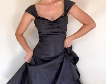 Vintage Hollywood Glam Party Dress / Cache / Black Taffeta / Showstopper Bustline / Crinoline Skirt / Cocktail Dress / Retro Pin Up / Size 8